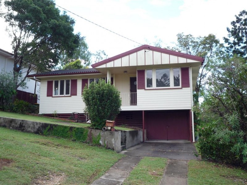 128 The Promenade, Camp Hill QLD 4152