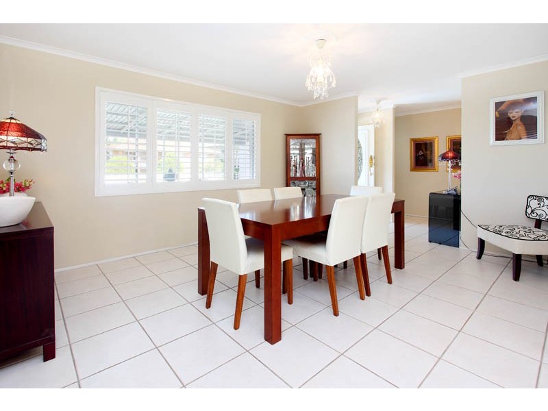 22 Bluebell Street, Mansfield QLD 4122