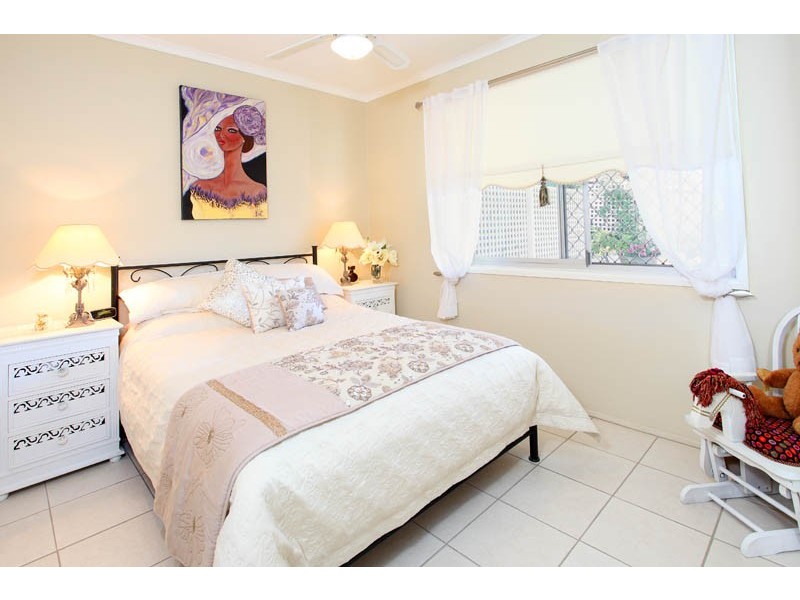 22 Bluebell Street, Mansfield QLD 4122