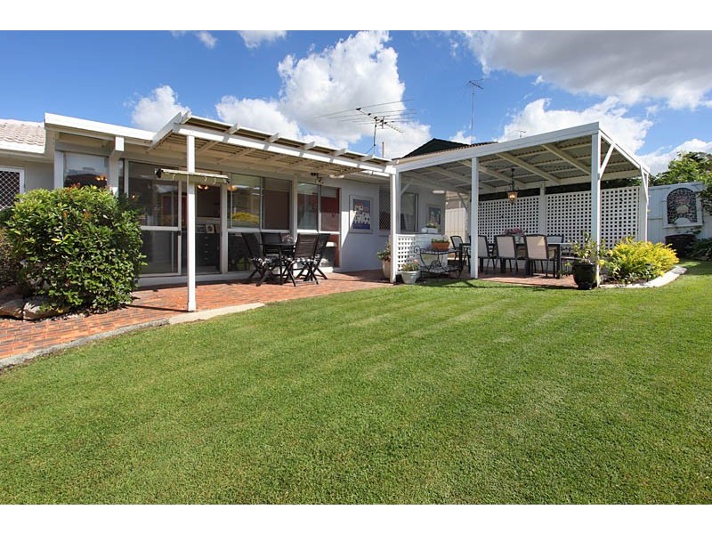 22 Bluebell Street, Mansfield QLD 4122