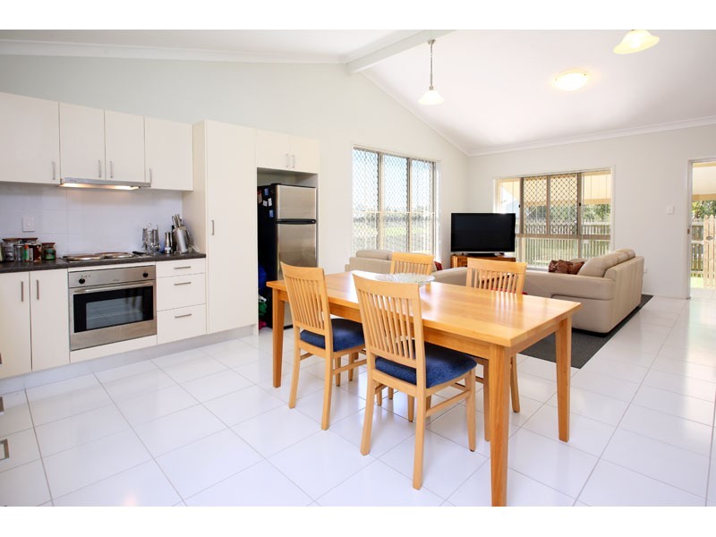 2/38 Avon Street, Morningside QLD 4170