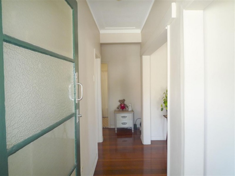 16 Koolatah Street, Carina QLD 4152