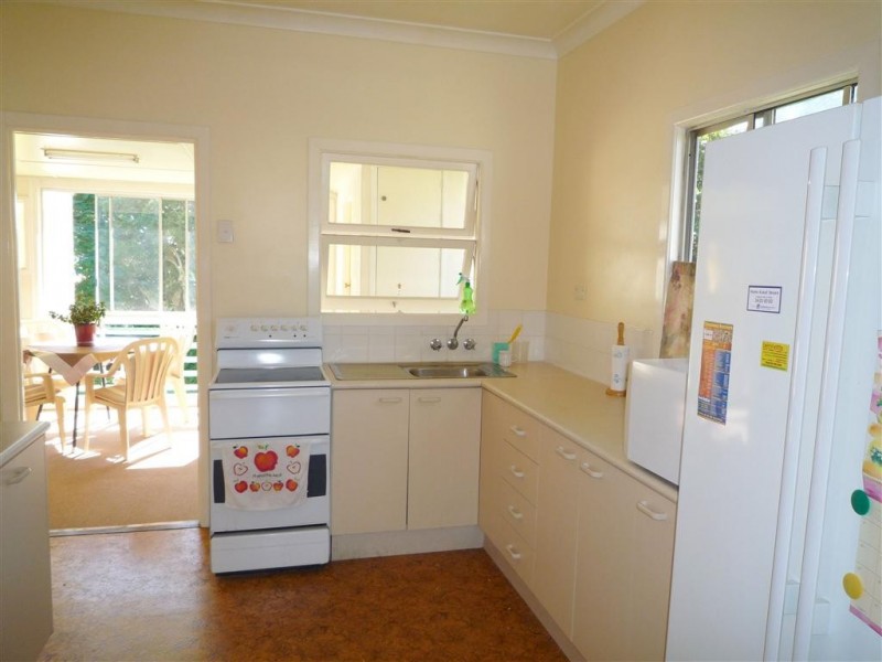 16 Koolatah Street, Carina QLD 4152