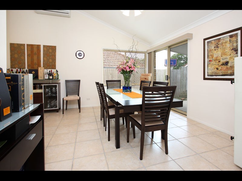 24 Daniells Street, Carina QLD 4152