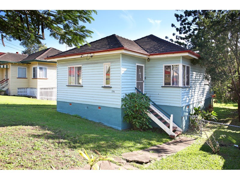 174 Macrossan Avenue, Norman Park QLD 4170