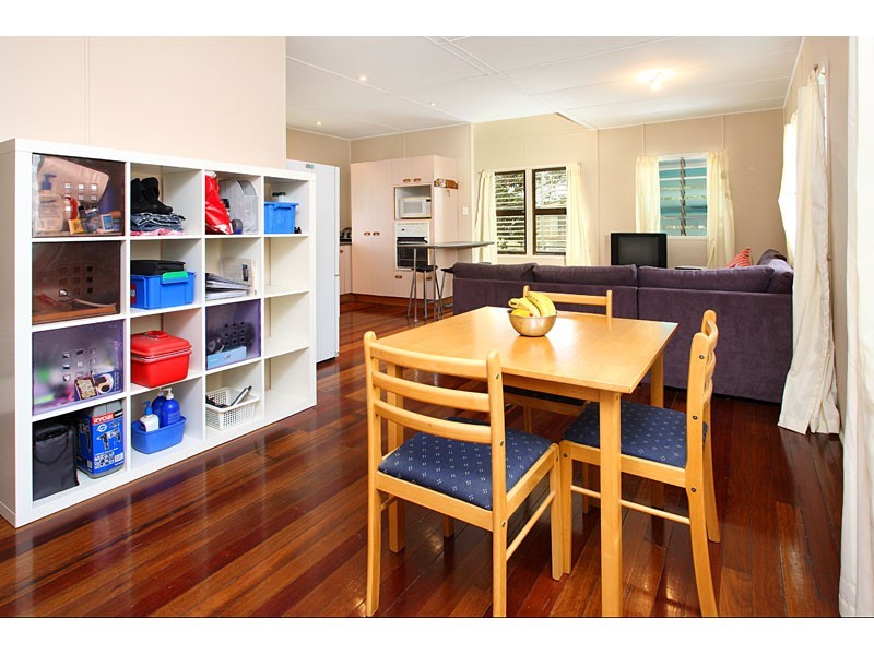 80 Adelaide Street, Carina QLD 4152