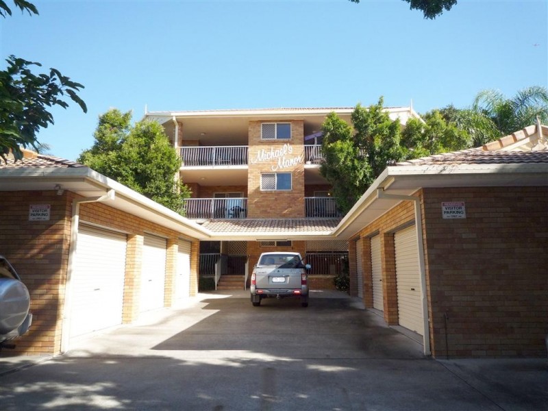 2/16 Dickenson Street, Carina QLD 4152