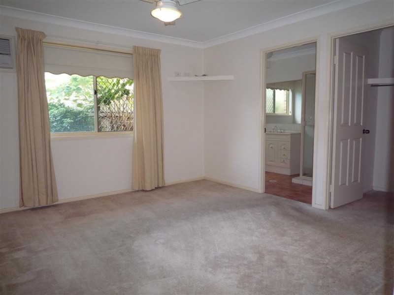 35 Bethel Street, Carina QLD 4152