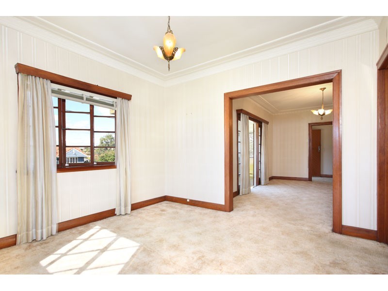 127 Boundary Road, Camp Hill QLD 4152