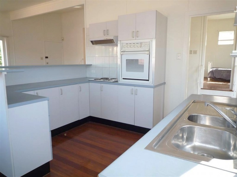 6 Gilwell Street, Carina QLD 4152