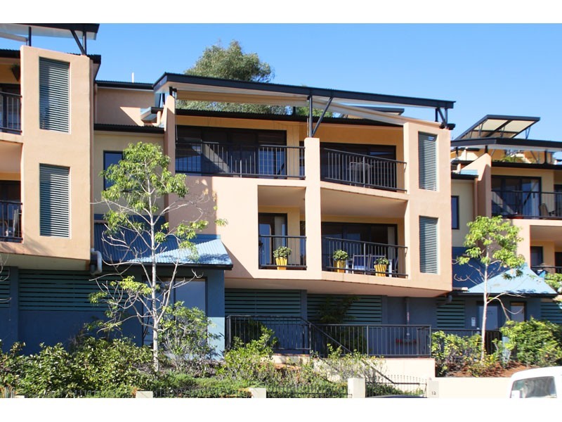 4/12 Norman Crescent, Norman Park QLD 4170