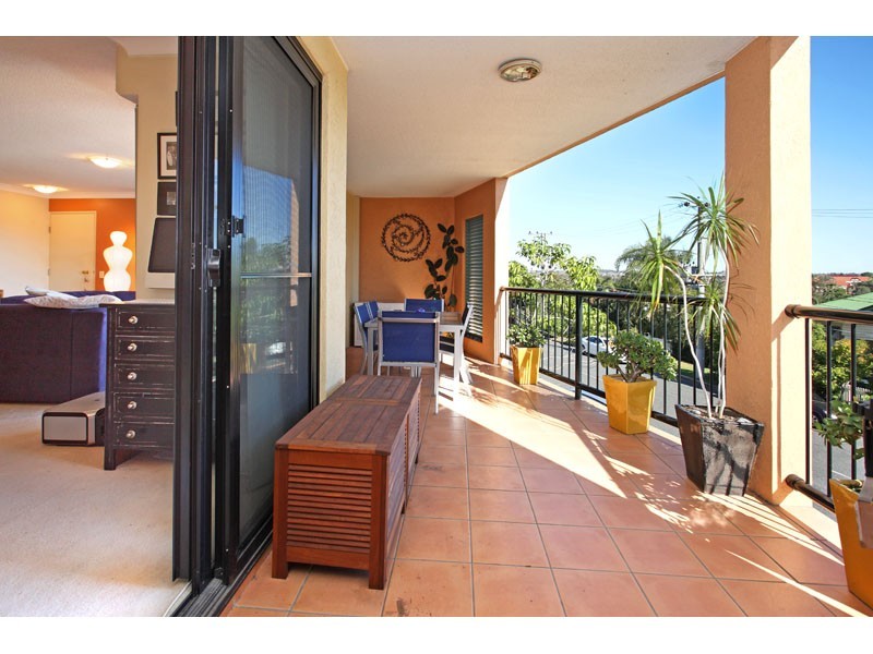 4/12 Norman Crescent, Norman Park QLD 4170