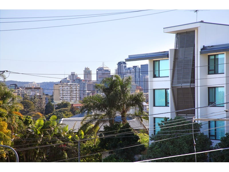 4/12 Norman Crescent, Norman Park QLD 4170