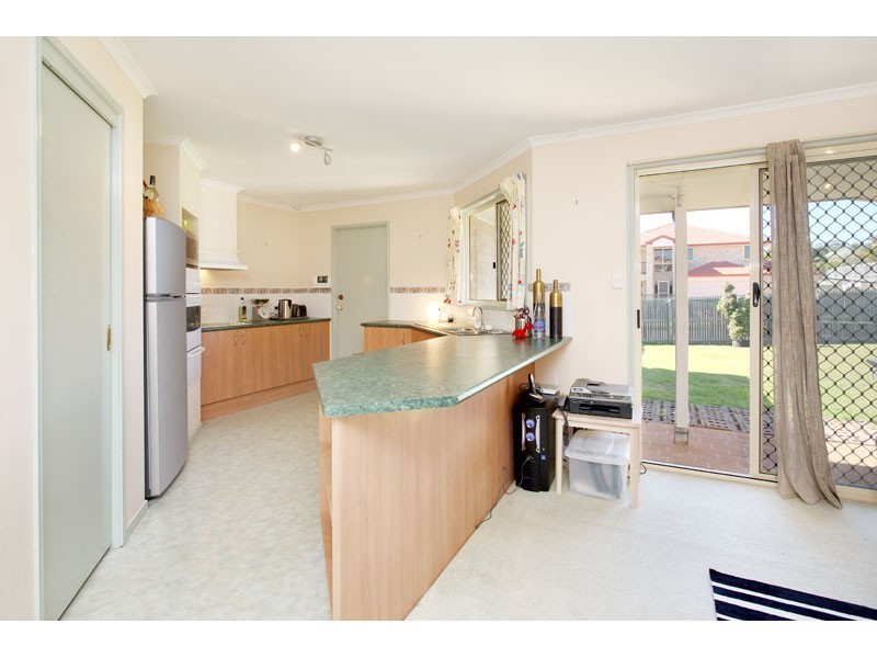 3 Kauri Street, Carindale QLD 4152