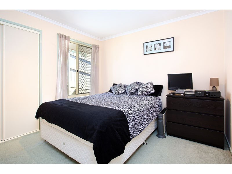 3 Kauri Street, Carindale QLD 4152