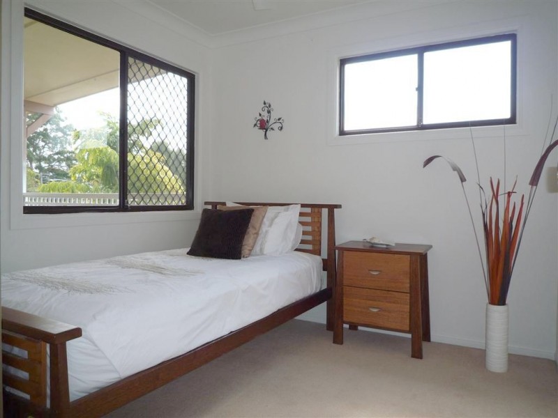 12 Leslie Street, Capalaba QLD 4157