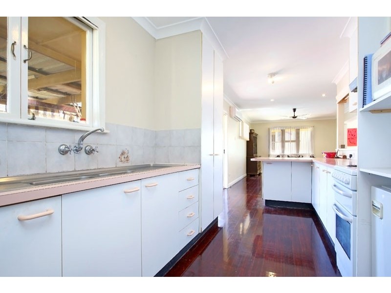 10 Blackwell Street, Tingalpa QLD 4173