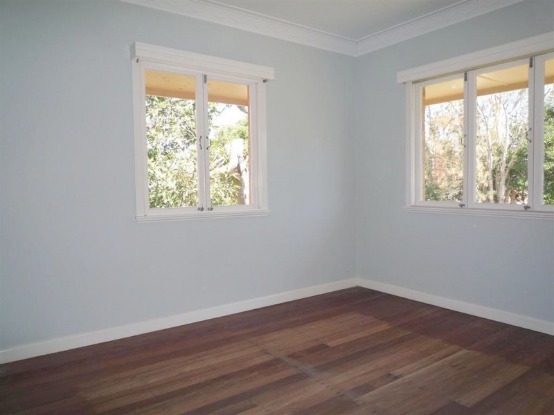 19 Blackwood Avenue, Cannon Hill QLD 4170