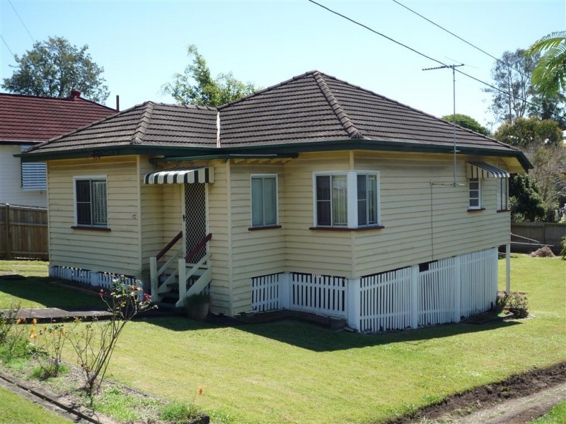 172 Macrossan Avenue, Norman Park QLD 4170