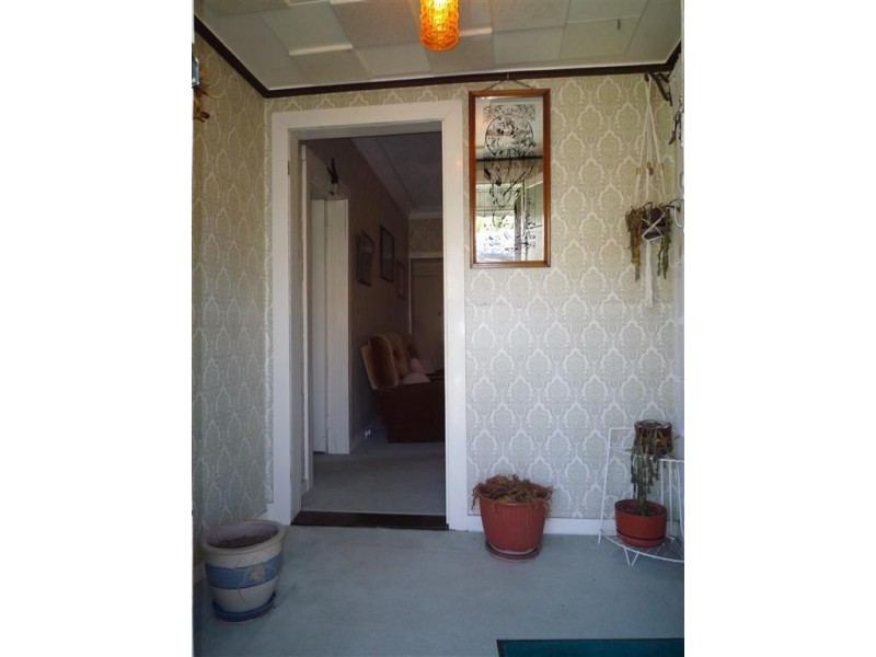 172 Macrossan Avenue, Norman Park QLD 4170