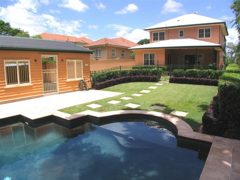 100 Sirius Street, Coorparoo QLD 4151