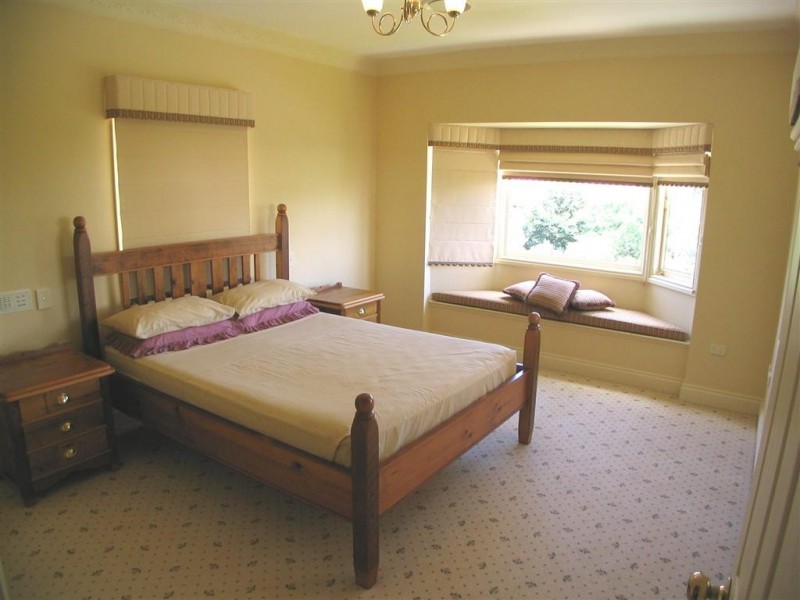 100 Sirius Street, Coorparoo QLD 4151