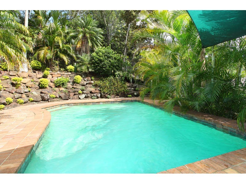 52 Banbury Street, Carina QLD 4152