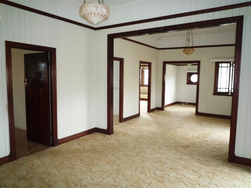 7 Donald Street, Camp Hill QLD 4152