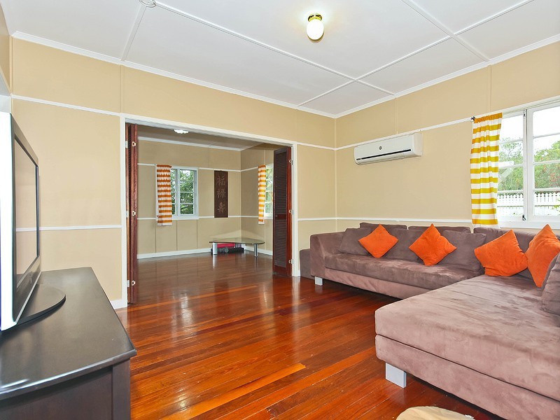 19 Chesney Street, Carina QLD 4152