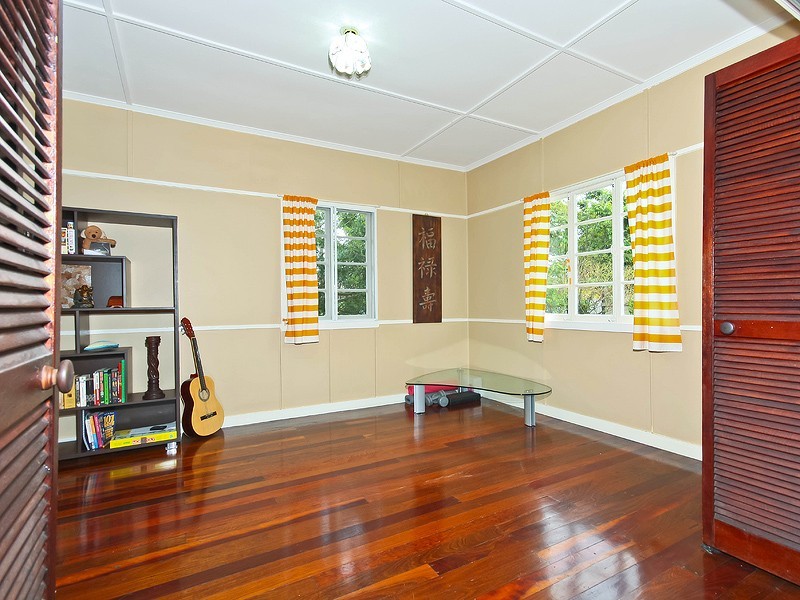 19 Chesney Street, Carina QLD 4152