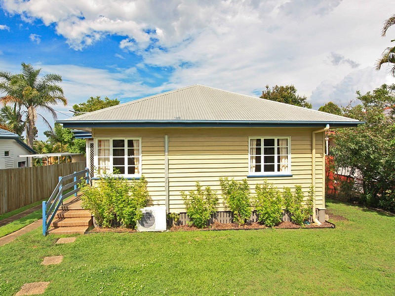 19 Chesney Street, Carina QLD 4152