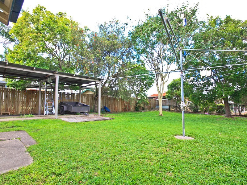 19 Chesney Street, Carina QLD 4152