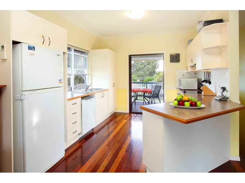 4 Risley Street, Carina QLD 4152