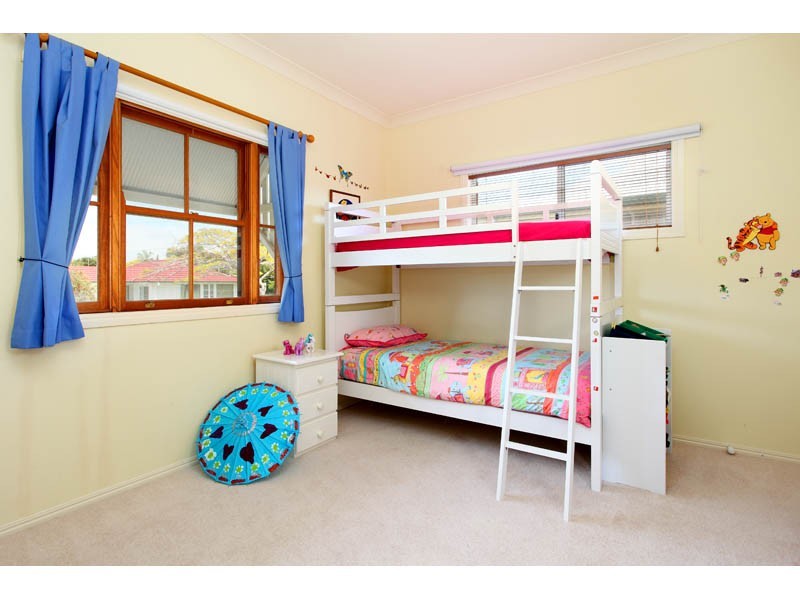 4 Risley Street, Carina QLD 4152