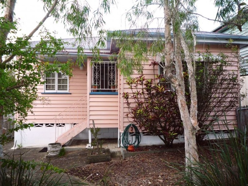 68 Stanley Road, Camp Hill QLD 4152