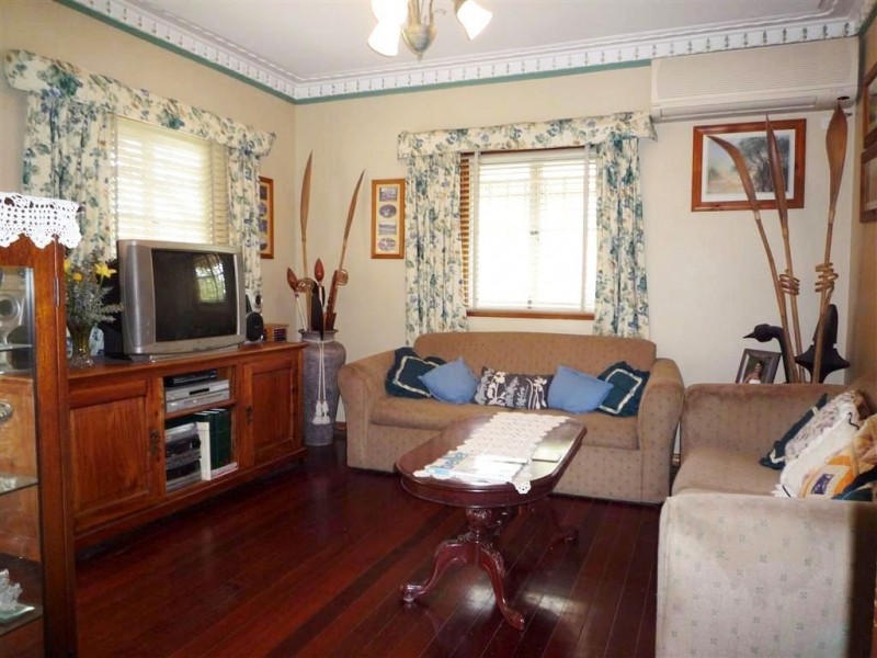 68 Stanley Road, Camp Hill QLD 4152