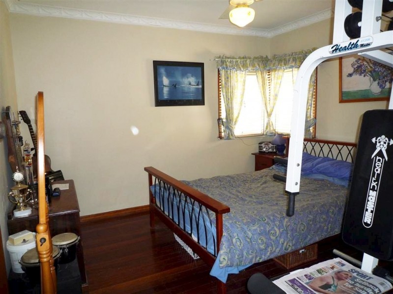 68 Stanley Road, Camp Hill QLD 4152