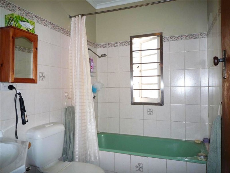 68 Stanley Road, Camp Hill QLD 4152