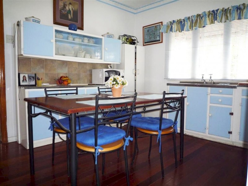 68 Stanley Road, Camp Hill QLD 4152