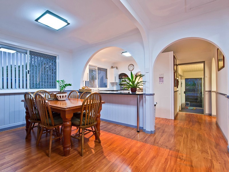 23 The Promenade, Camp Hill QLD 4152