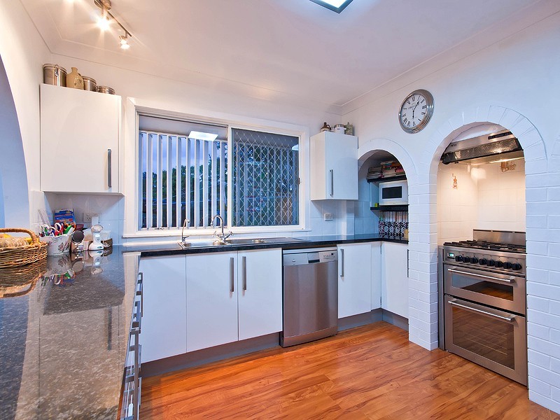 23 The Promenade, Camp Hill QLD 4152