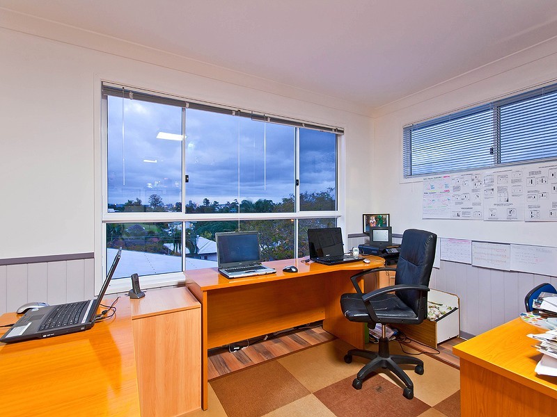 23 The Promenade, Camp Hill QLD 4152