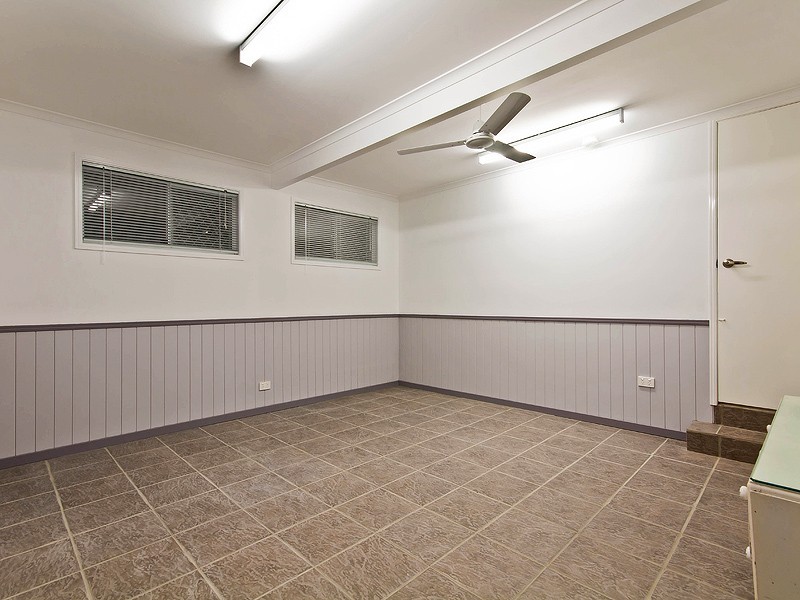 23 The Promenade, Camp Hill QLD 4152