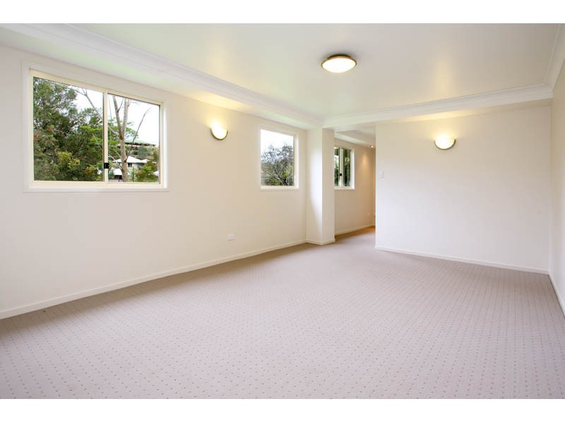 12 Hull Street, Carina QLD 4152