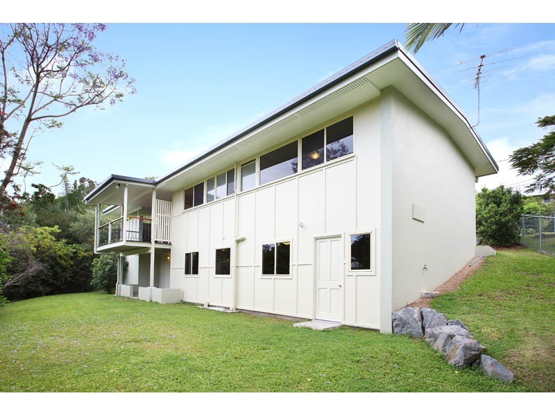 12 Hull Street, Carina QLD 4152