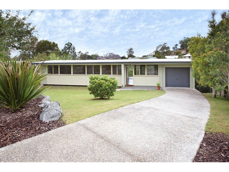 12 Hull Street, Carina QLD 4152