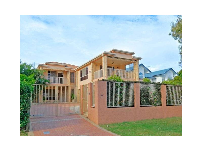 135 Coutts Street, Bulimba QLD 4171