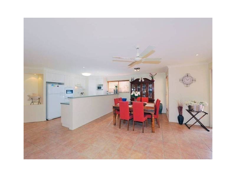 135 Coutts Street, Bulimba QLD 4171