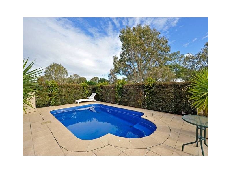 135 Coutts Street, Bulimba QLD 4171