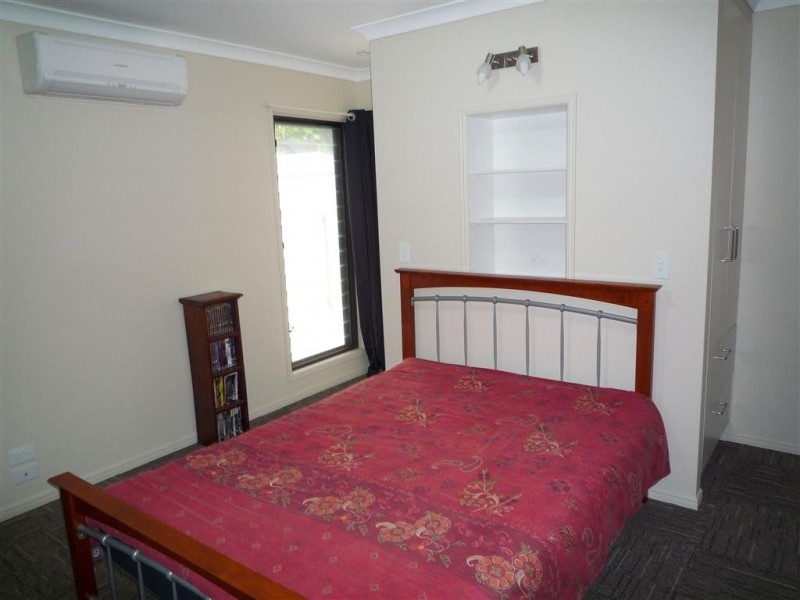 8 Marlton Street, Tarragindi QLD 4121